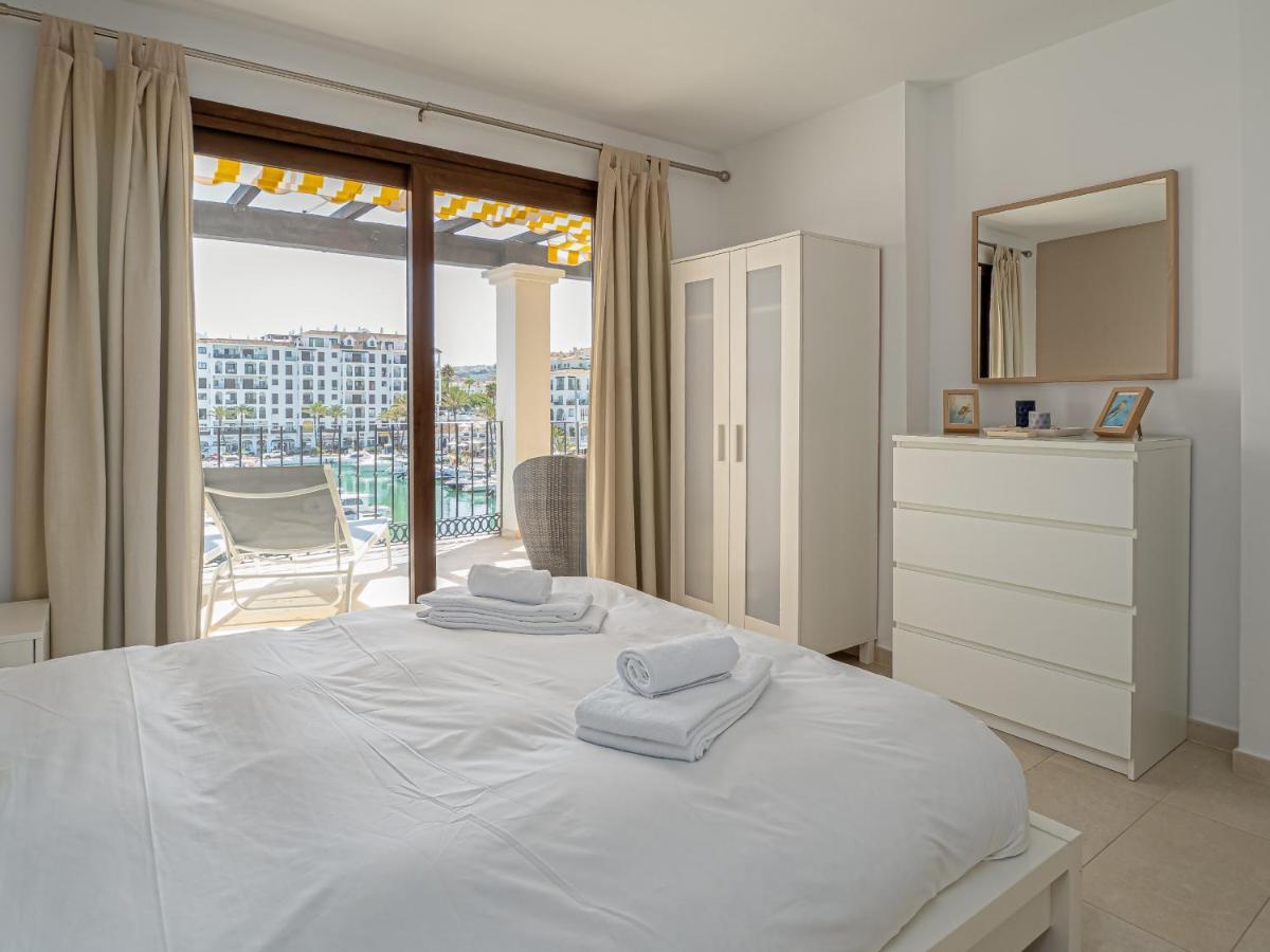 Beautiful Duquesa Harbour Apt 2001 Manilva Exteriör bild