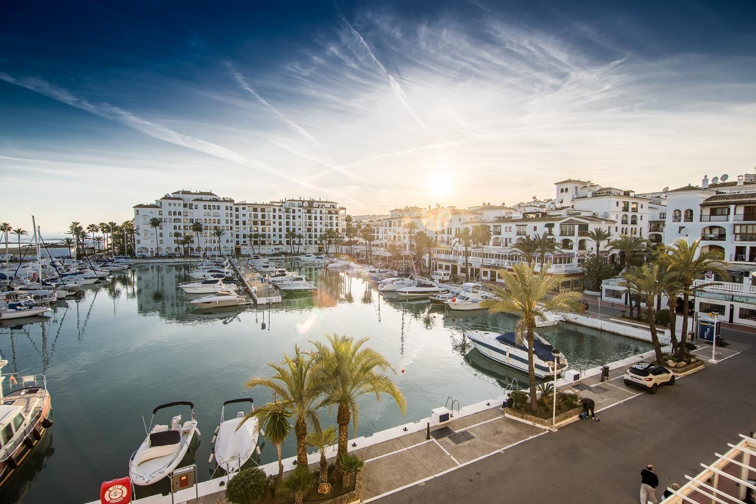 Beautiful Duquesa Harbour Apt 2001 Manilva Exteriör bild